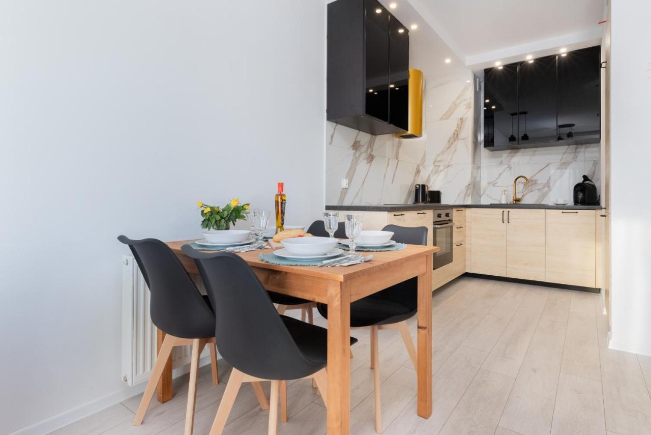 Ostoya Pucka Apartament By Noclegi Renters Exterior photo